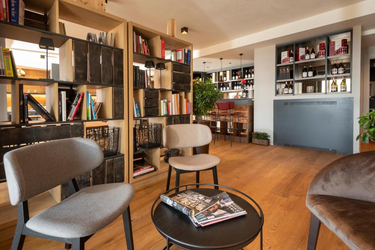 Agriturismo Speziale Wine Resort Verduno エクステリア 写真