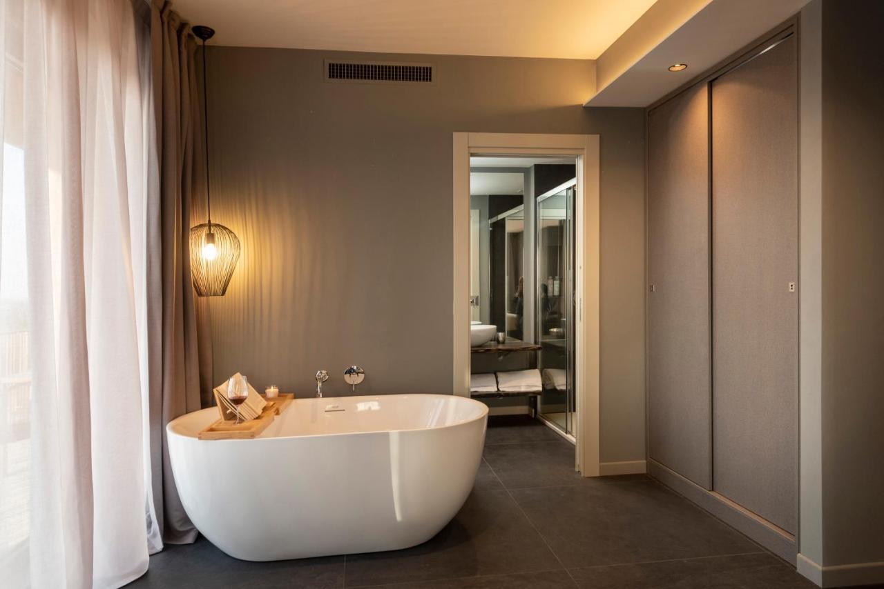 Agriturismo Speziale Wine Resort Verduno エクステリア 写真