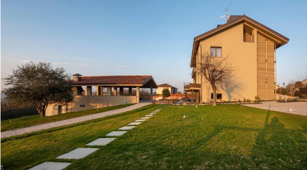 Agriturismo Speziale Wine Resort Verduno エクステリア 写真