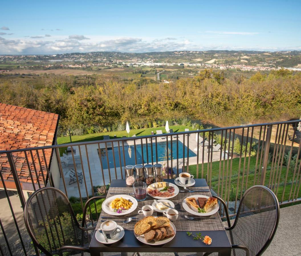 Agriturismo Speziale Wine Resort Verduno エクステリア 写真